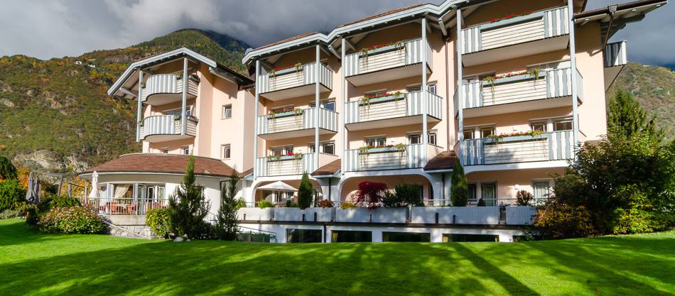 Amaris Suites