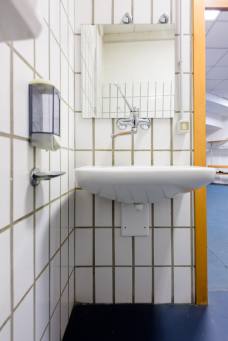 Palaghiaccio Meranarena - WC nelle vicinanze della tribuna