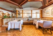 Weinegg - Ristorante e terrazzo 1 