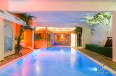 Wellness Hotel Engel - Hallenbad -1. Stock
