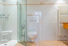 Badezimmer 106