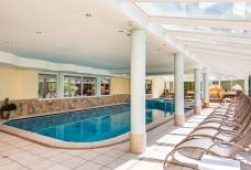 Hallenbad