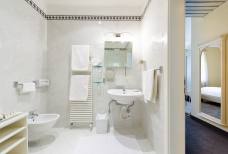 Hotel Meranerhof - Badezimmer Doppelzimmer