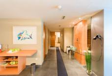 Hotel Meranerhof - Toilette in Hallenbad