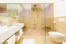 Hotel Meranerhof - Badezimmer Suite Nr. 202
