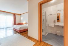 Hotel Corona San Vigilio di Marebbe - Bagno camera 109