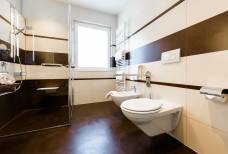 Hotel Fayn - Badezimmer 301