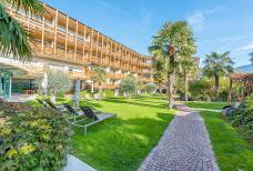 Hotel Seeleiten - Garten und Schwimmteich