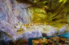 Museum Ladin Ursus ladinicus - Untergeschoss - Bärenhöhle