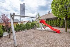 Hotel Viertler - Garten und Kinderspielplatz