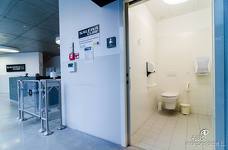 Palestra di arrampicata Salewa Cube - Bagno accessibile