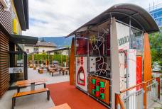 McDonald's - Terrazza e parco giochi