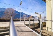 Zugangsrampe von der Bahnhofstraße zum Bahnsteig