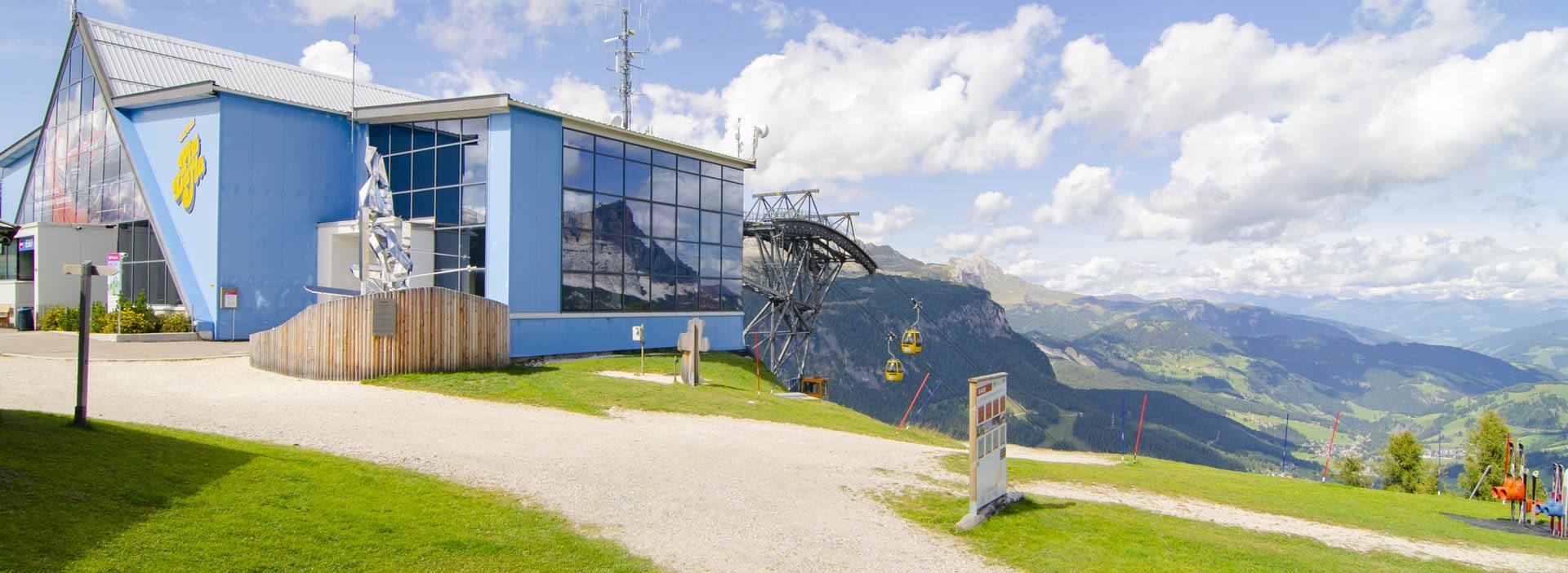 Kabinenbahn Piz La Ila Kabinenbahn Piz La Ila