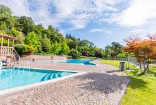 Piscina lago di Monticolo