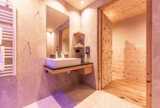 Tratterhof - Mountain Sky Hotel - Bagno Family suite Monte Pinus