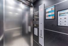 Golf Lodge - Ascensore reception