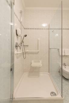 Hotel Christoph - Bad Zimmer 101